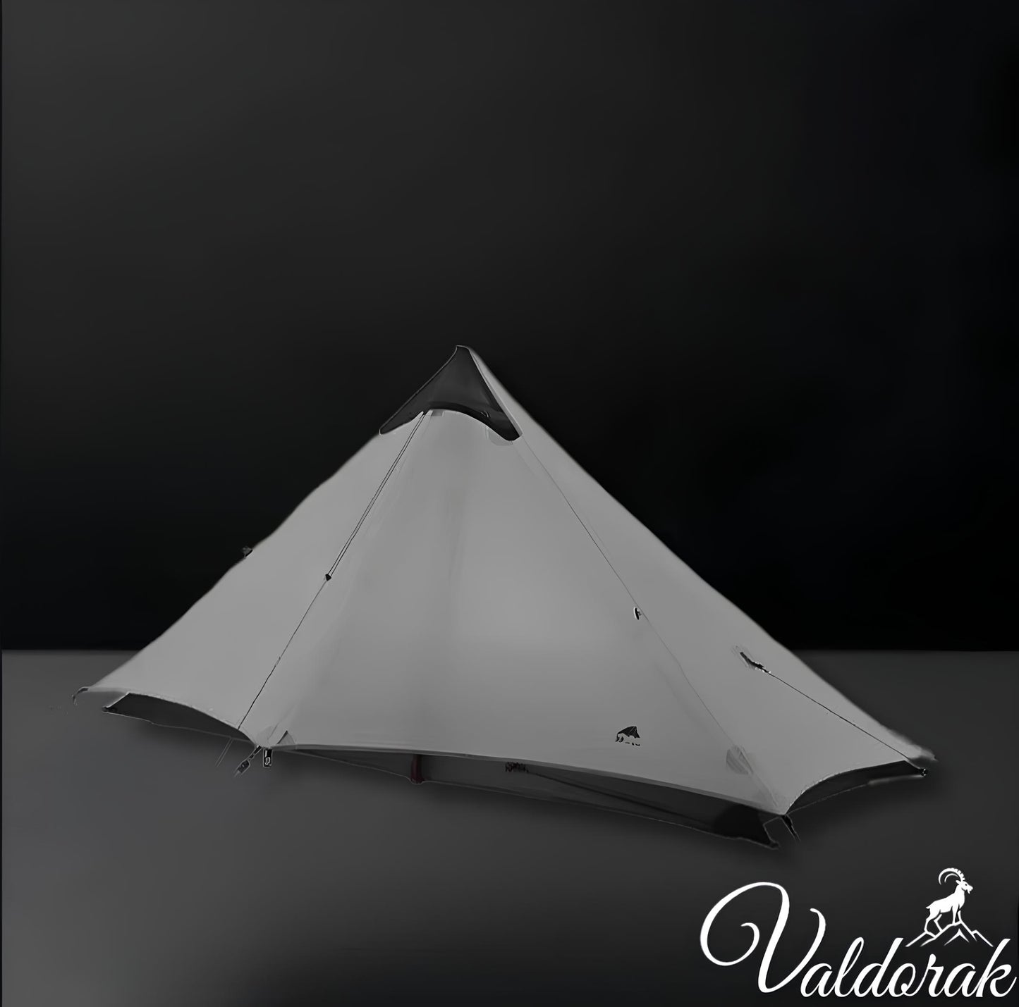 Tente aventure Valdorak légère et résistante idéale pour le camping et les expéditions en plein air