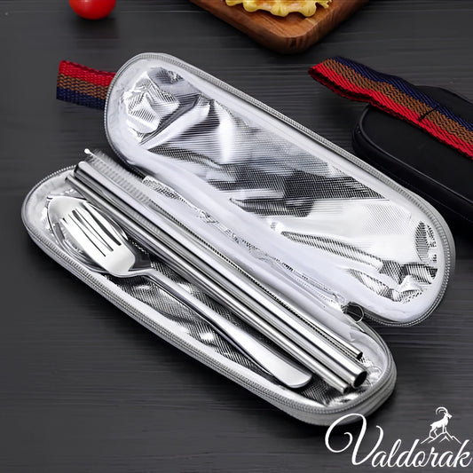 Set de couverts en acier inoxydable Valdorak avec fourchette, cuillère et pailles réutilisables dans étui compact